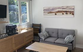 Maison 2 pièces dans parc privé, forêt, loisirs, ecuries de chevaux